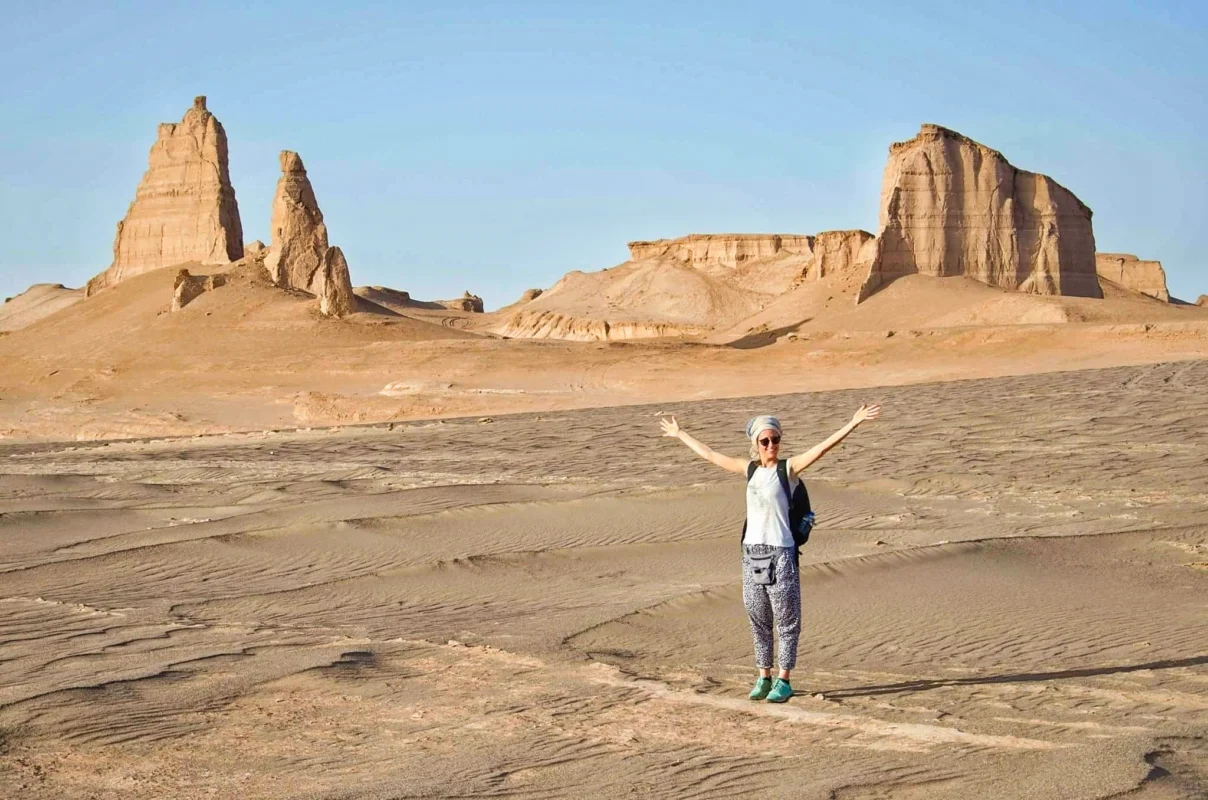 Tourist in Kaluts 5 e1783686613999